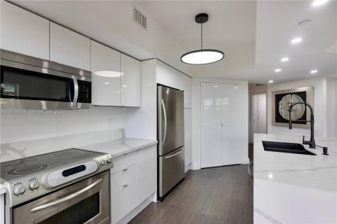 Copropriété à louer à Aventura, Floride: 3 chambres, 148.74 m2 № 2046171 - photo 7