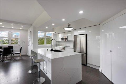 Copropriété à louer à Aventura, Floride: 3 chambres, 148.74 m2 № 2046171 - photo 6