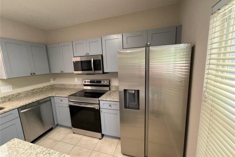 House in Orlando, Florida 4 bedrooms, 184.32 sq.m. № 2197533 - photo 10