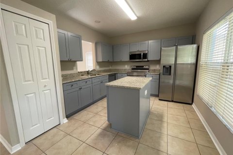 House in Orlando, Florida 4 bedrooms, 184.32 sq.m. № 2197533 - photo 9