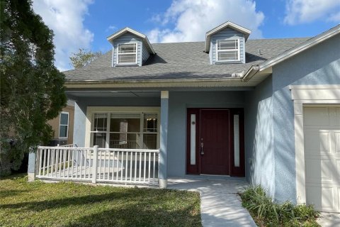 House in Orlando, Florida 4 bedrooms, 184.32 sq.m. № 2197533 - photo 2