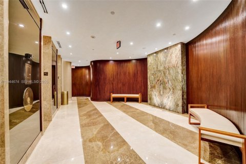 Condo in Aventura, Florida, 3 bedrooms № 2152831 - photo 3