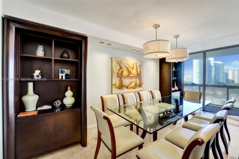 Condo in Aventura, Florida, 3 bedrooms № 2152831 - photo 10