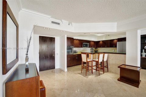 Condo in Aventura, Florida, 3 bedrooms № 2152831 - photo 5