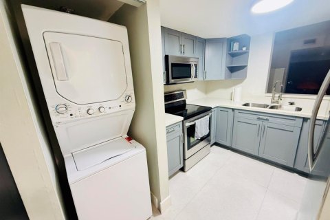 Copropriété à vendre à Miami, Floride: 2 chambres, 104.98 m2 № 2415618 - photo 8