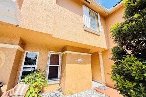 Condo à Miami, Floride, 2 chambres  № 2415618