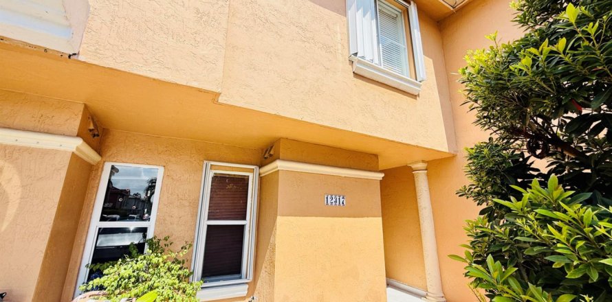 Condo à Miami, Floride, 2 chambres  № 2415618