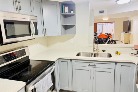 Copropriété à vendre à Miami, Floride: 2 chambres, 104.98 m2 № 2415618 - photo 5