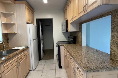 Villa ou maison à louer à Margate, Floride: 2 chambres, 98.48 m2 № 2189691 - photo 12