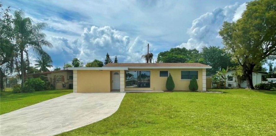 Villa ou maison à Margate, Floride 2 chambres, 98.48 m2 № 2189691
