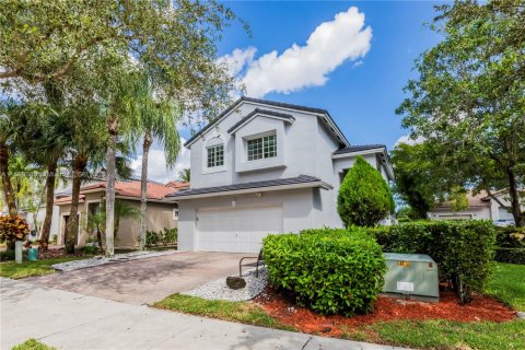 House in Weston, Florida 4 bedrooms, 171.4 sq.m. № 1951923 - photo 6