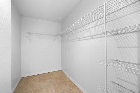 Condo in Bradenton, Florida, 2 bedrooms  № 1535478 - photo 19