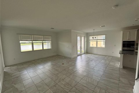 House in Riverview, Florida 5 bedrooms, 329.99 sq.m. № 2393977 - photo 18