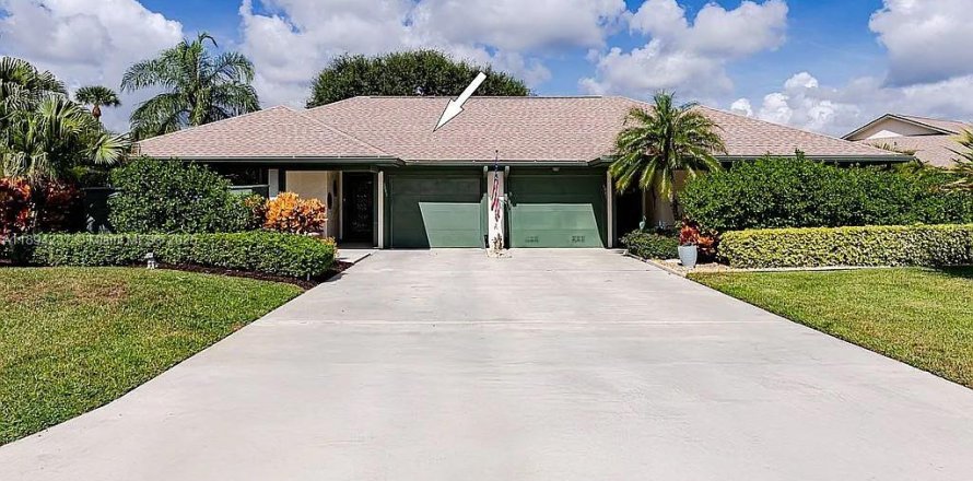 Casa en Hobe Sound, Florida 3 dormitorios, 147.44 m2 № 1946075