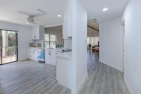 Casa en venta en Hobe Sound, Florida, 3 dormitorios, 147.44 m2 № 1946075 - foto 5