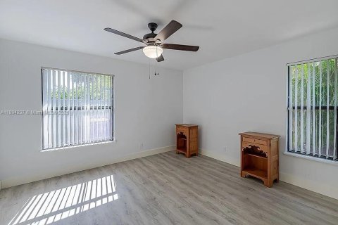 Casa en venta en Hobe Sound, Florida, 3 dormitorios, 147.44 m2 № 1946075 - foto 11