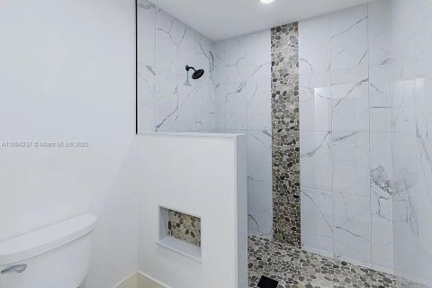 Casa en venta en Hobe Sound, Florida, 3 dormitorios, 147.44 m2 № 1946075 - foto 16