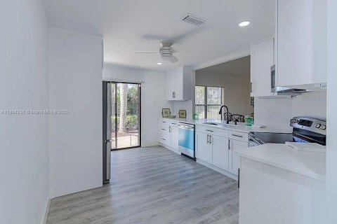 Casa en venta en Hobe Sound, Florida, 3 dormitorios, 147.44 m2 № 1946075 - foto 6