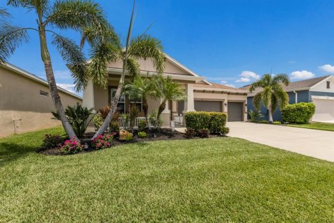 Casa en venta en Bradenton, Florida, 4 dormitorios, 232.81 m2 № 1677232 - foto 2
