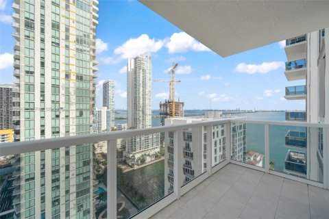 Condominio en alquiler en Miami, Florida, 3 dormitorios, 143.72 m2 № 1990991 - foto 30