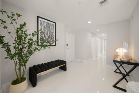 Condominio en alquiler en Miami, Florida, 3 dormitorios, 143.72 m2 № 1990991 - foto 25