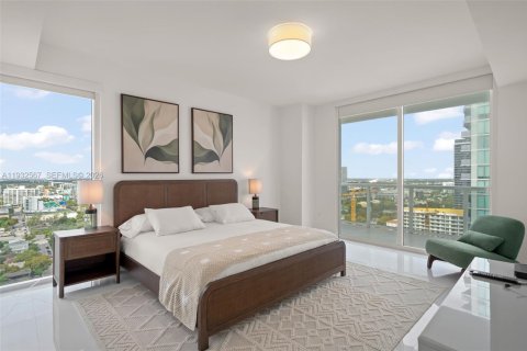 Condominio en alquiler en Miami, Florida, 3 dormitorios, 143.72 m2 № 1990991 - foto 27