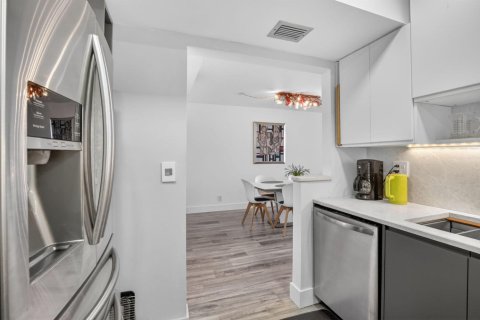Condominio en venta en Fort Lauderdale, Florida, 2 dormitorios, 124.86 m2 № 2342995 - foto 4