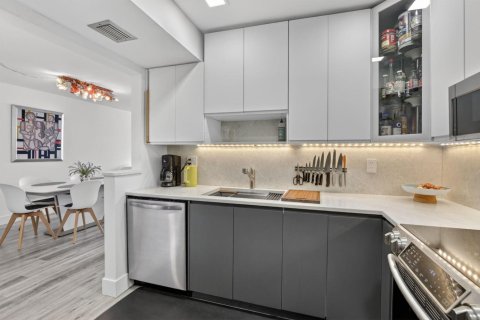 Condominio en venta en Fort Lauderdale, Florida, 2 dormitorios, 124.86 m2 № 2342995 - foto 5
