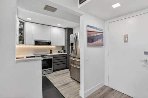 Condominio en venta en Fort Lauderdale, Florida, 2 dormitorios, 124.86 m2 № 2342995 - foto 3
