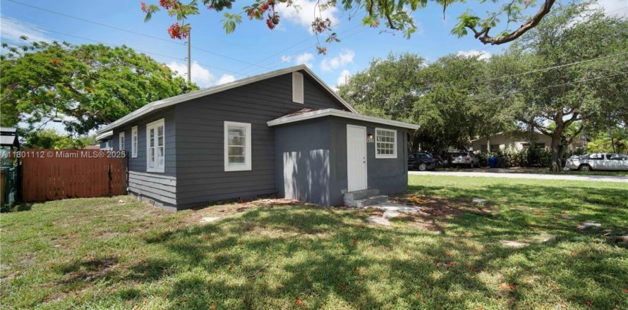 Casa en Hollywood, Florida 4 dormitorios, 132.29 m2 № 1862128