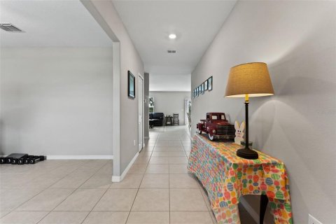 House in Plant City, Florida 4 bedrooms, 244.61 sq.m. № 1717235 - photo 2