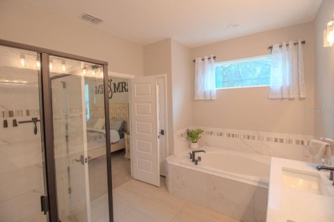 Villa ou maison à louer à Riverview, Floride: 4 chambres, 196.21 m2 № 2430373 - photo 17