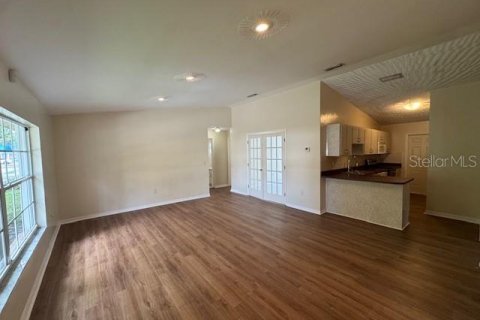 Casa en alquiler en Tampa, Florida, 3 dormitorios, 130.81 m2 № 1883272 - foto 4