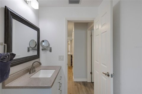 Villa ou maison à vendre à Palm Harbor, Floride: 2 chambres, 89.37 m2 № 1847911 - photo 18
