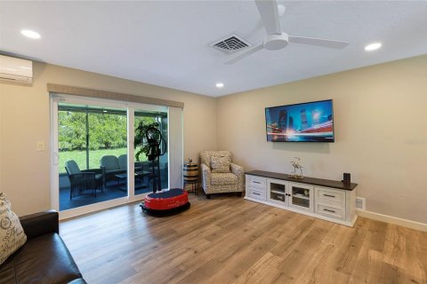 Villa ou maison à vendre à Palm Harbor, Floride: 2 chambres, 89.37 m2 № 1847911 - photo 8