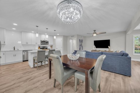 Condo in Palm Beach Gardens, Florida, 2 bedrooms  № 2246299 - photo 14