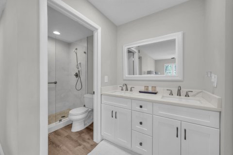 Condo in Palm Beach Gardens, Florida, 2 bedrooms  № 2246299 - photo 24