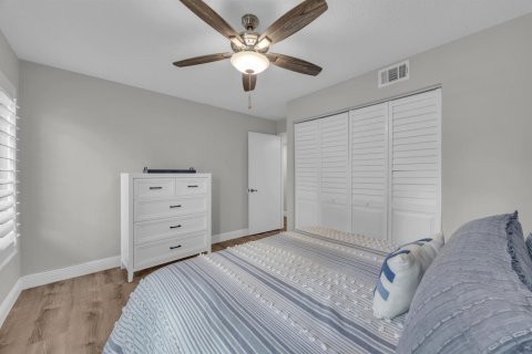 Condo in Palm Beach Gardens, Florida, 2 bedrooms  № 2246299 - photo 28