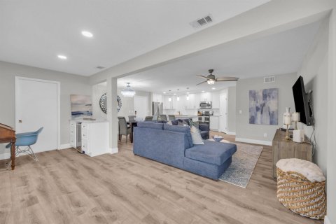 Condo in Palm Beach Gardens, Florida, 2 bedrooms  № 2246299 - photo 20
