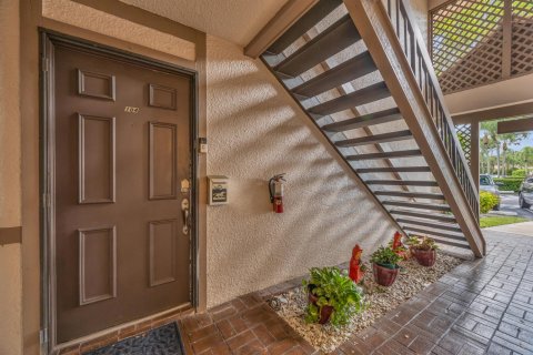 Condo in Palm Beach Gardens, Florida, 2 bedrooms  № 2246299 - photo 4