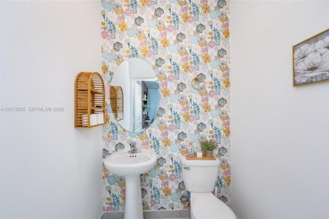 Villa ou maison à vendre à Miami, Floride: 4 chambres, 240.71 m2 № 2084828 - photo 21