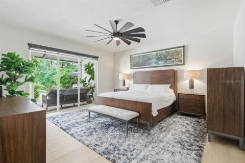 Casa en venta en Orlando, Florida, 4 dormitorios, 380.34 m2 № 2151394 - foto 9