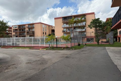 Купить кондоминиум в Хайалиа, Флорида 2 спальни, 92.72м2, № 2074218 - фото 28