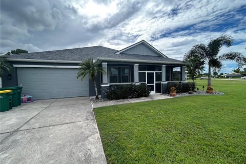 Villa ou maison à Punta Gorda, Floride 3 chambres, 203.92 m2 № 2391164