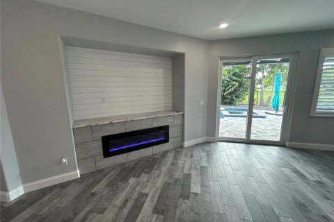 Villa ou maison à louer à Punta Gorda, Floride: 3 chambres, 203.92 m2 № 2391164 - photo 13