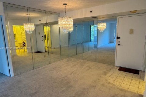 Купить кондоминиум в Пемброк-Пайнс, Флорида 2 спальни, 91.04м2, № 1996869 - фото 12