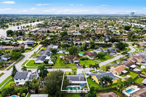 Villa ou maison à vendre à Sunrise, Floride: 3 chambres, 114.73 m2 № 1948519 - photo 29