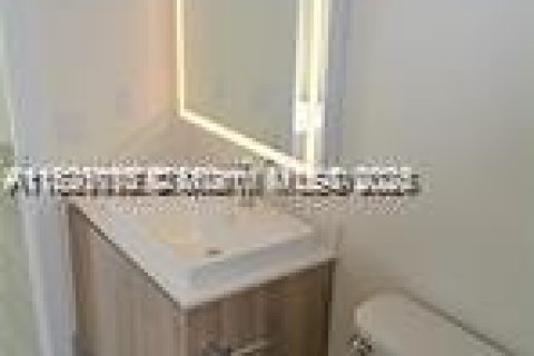 Condo in Aventura, Florida, 3 bedrooms № 1933622 - photo 14