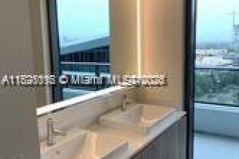 Condo in Aventura, Florida, 3 bedrooms № 1933622 - photo 16