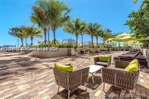 Condo in Aventura, Florida, 3 bedrooms № 1933622 - photo 7